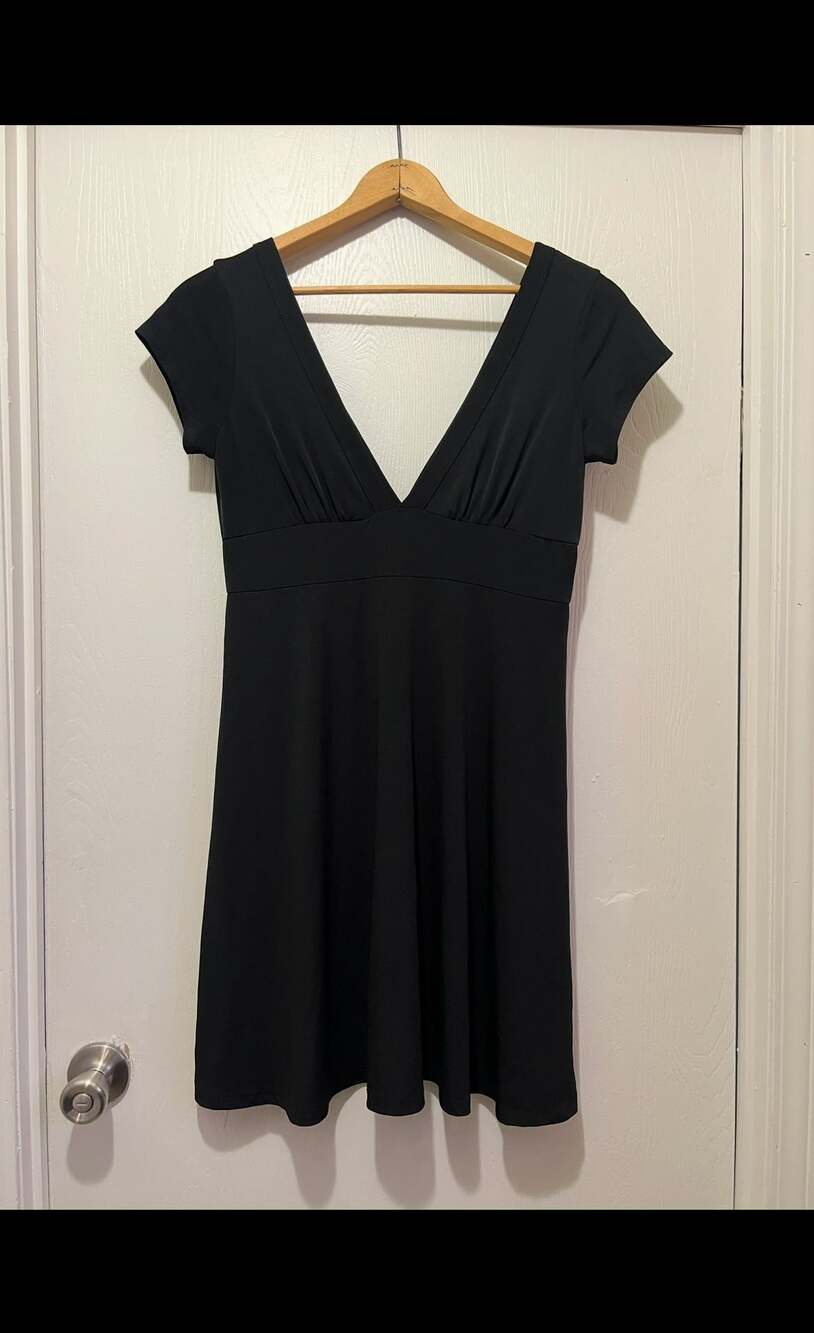 Maeve Anthropologie Lincoln Center Black V-Neck Cap Sleeve Empire Waist Flare Dr